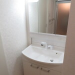 お手入れしやすい角形ホールタイプ　(洗面所)