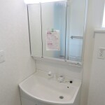 お手入れしやすい角形ホールタイプ　(洗面所)